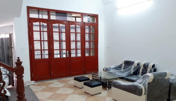 CHO THUÊ NHÀ NGÕ TRƯƠNG ĐỊNH, HOÀNG MAI, 100M2, CẤP 4, 2 NGỦ, 1K, 1 WC, GIÁ 7 TRIỆU, PHÙ HỢP GĐ, Ở NGAY...